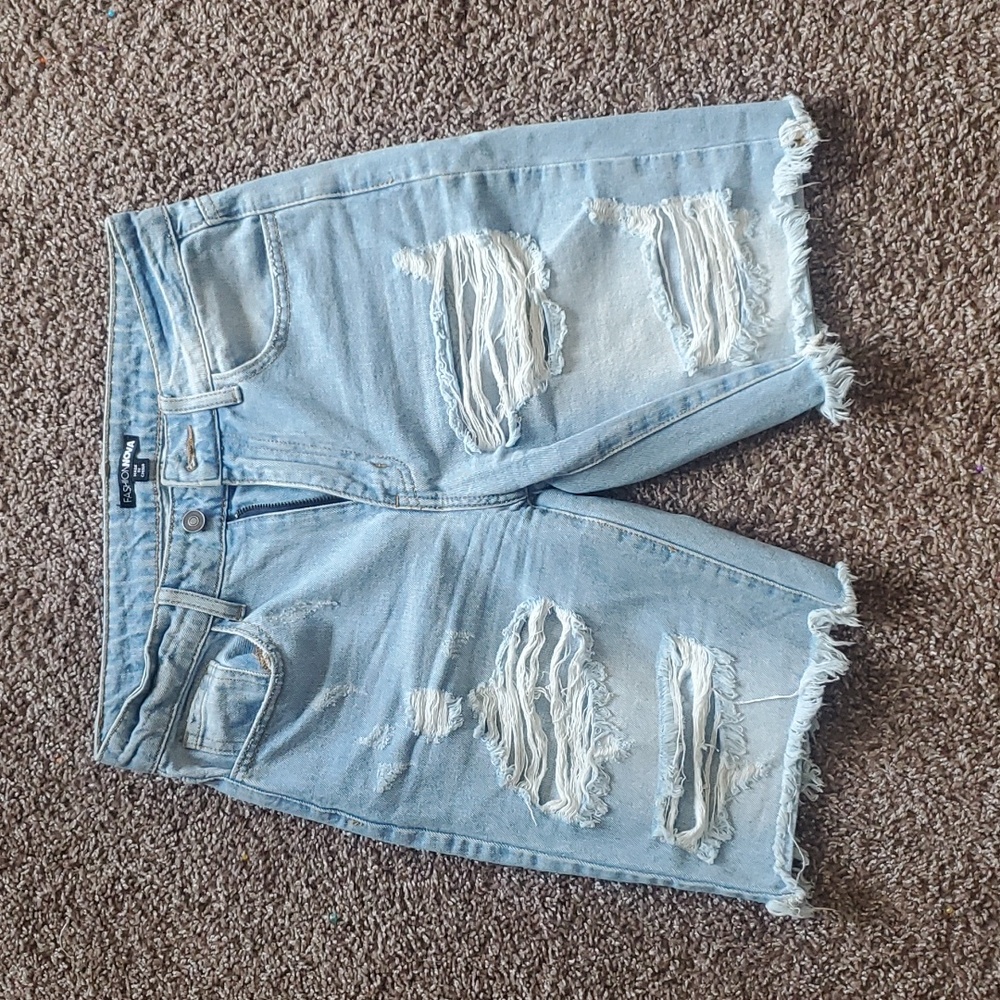 FASHION NOVA Womens High Wasited Distressed Bermuda Jean Shorts